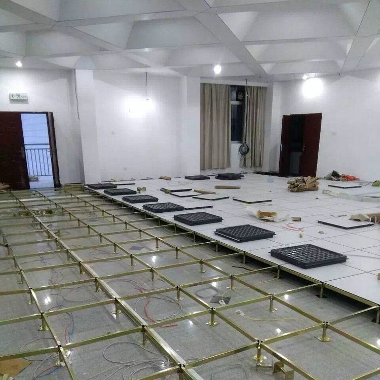 機房防靜電地板有幾種，機房為什么要采用防靜電地板